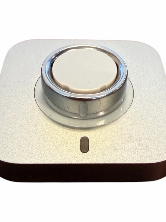 OURA Ring - Gen 4 - Silver - size 8 main image 3
